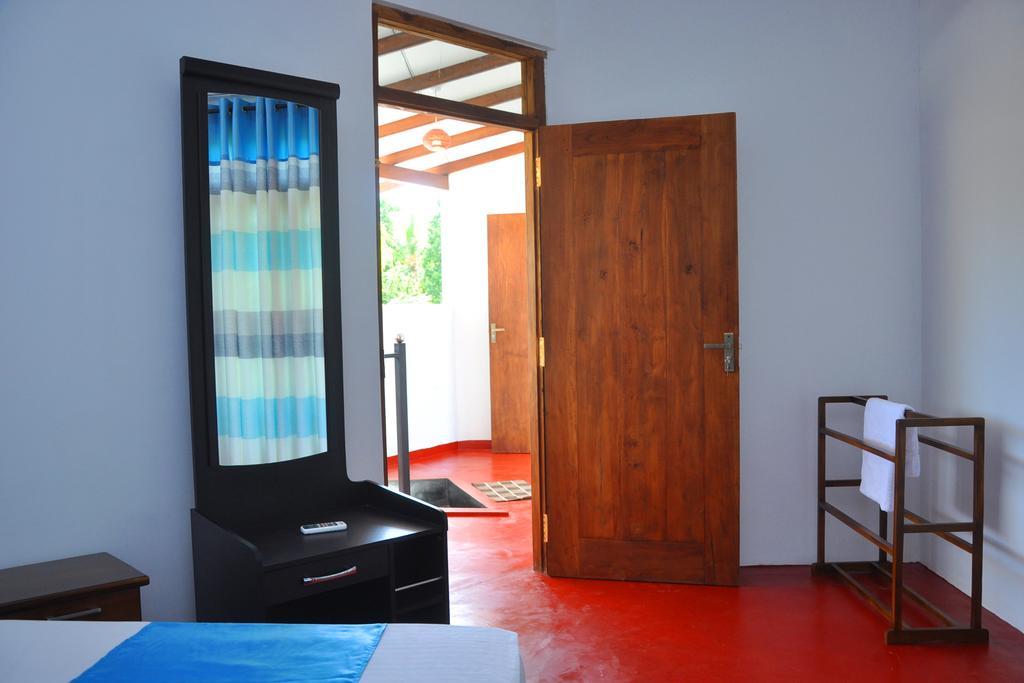 ホテル Coconut Garden House ウダワラウェ エクステリア 写真